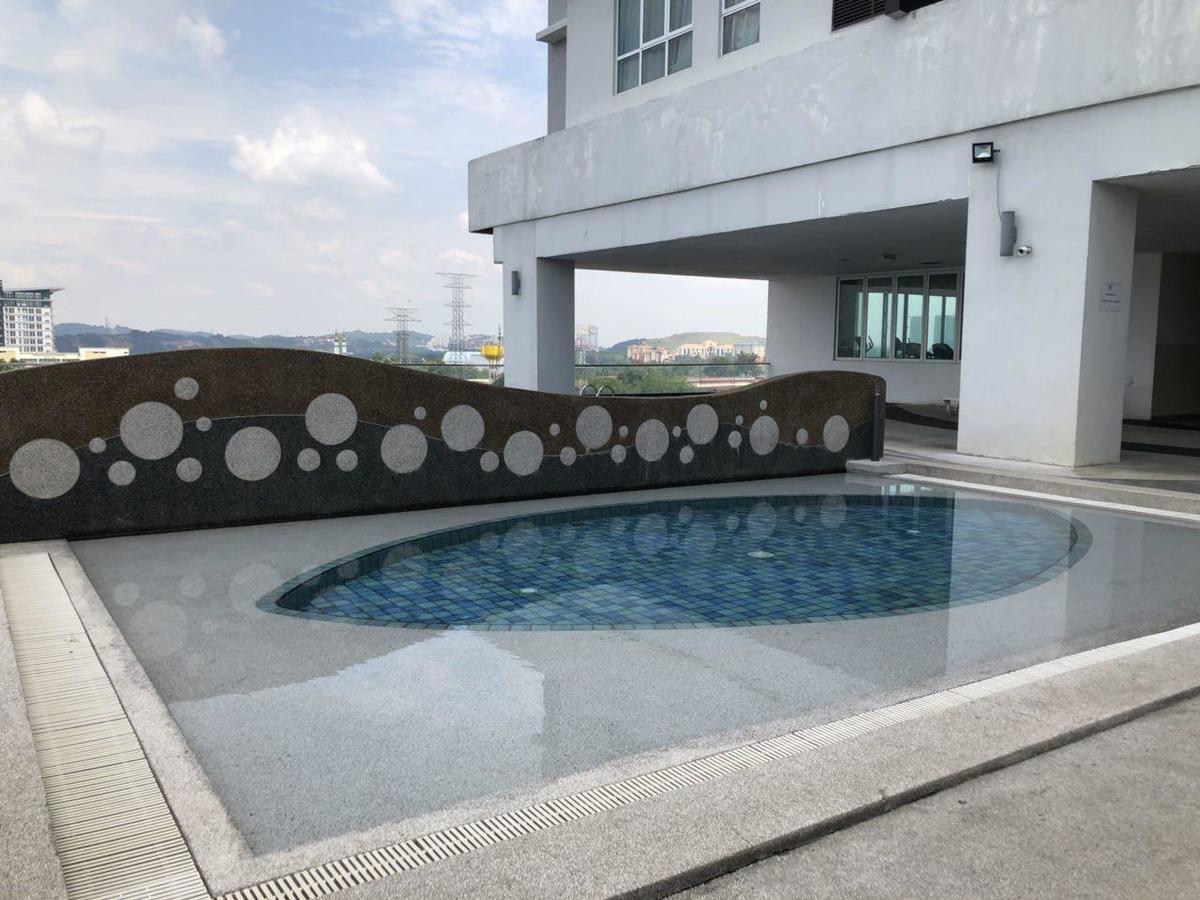 Yenni Duplex @ Decentrum, Kajang 세르당 외부 사진